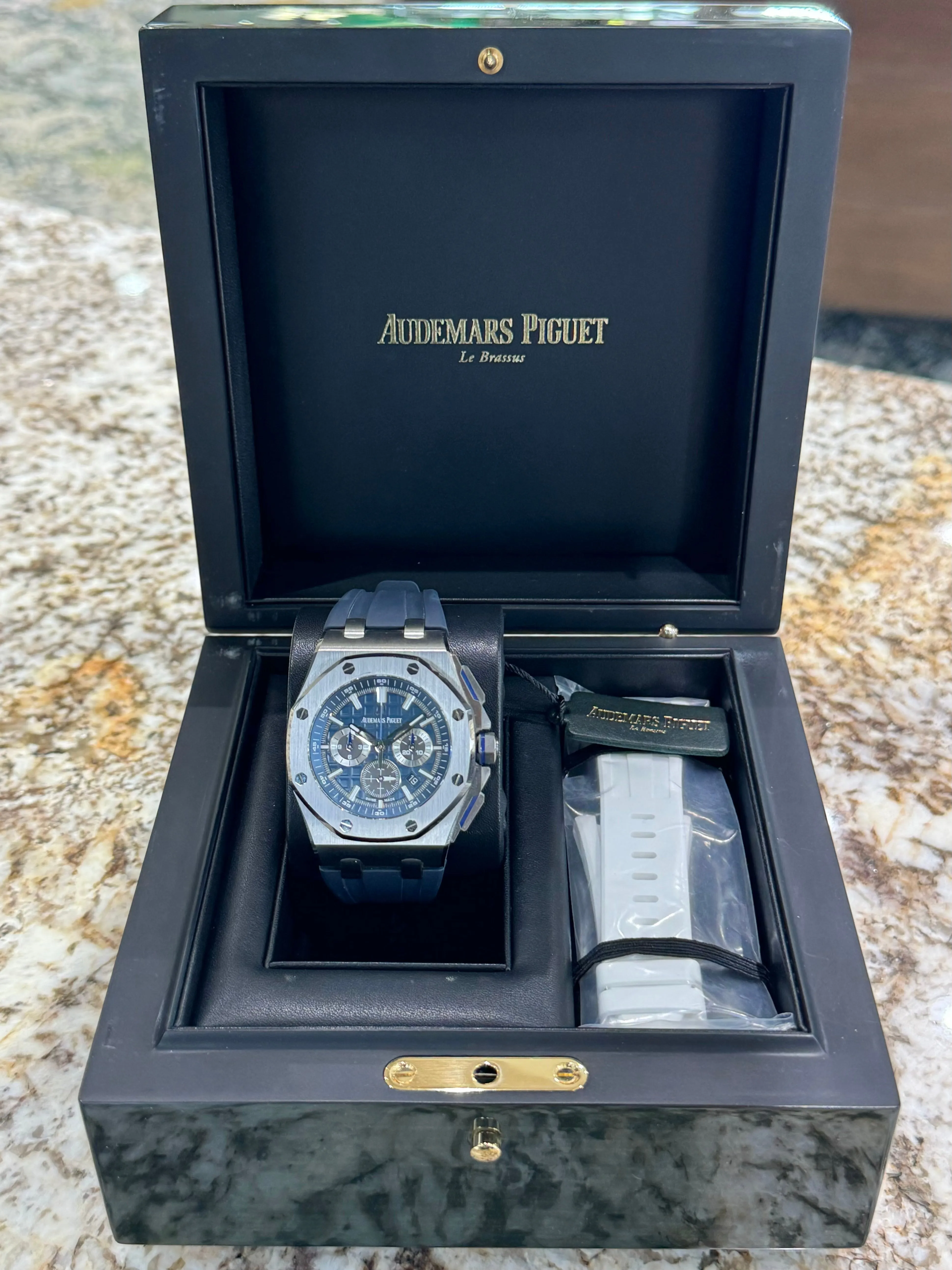 2021 Audemars Piguet Royal Oak Offshore Selfwinding Chronograph 26480TI