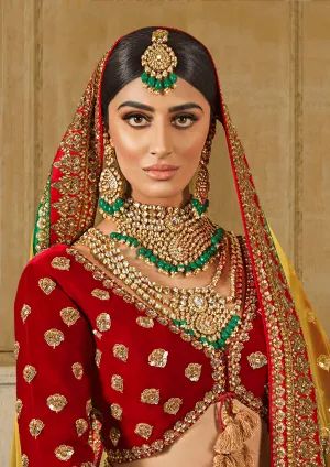 'Aakhya', Emerald Kundan Necklace with Earrings & Tikka by Oorvi Desai