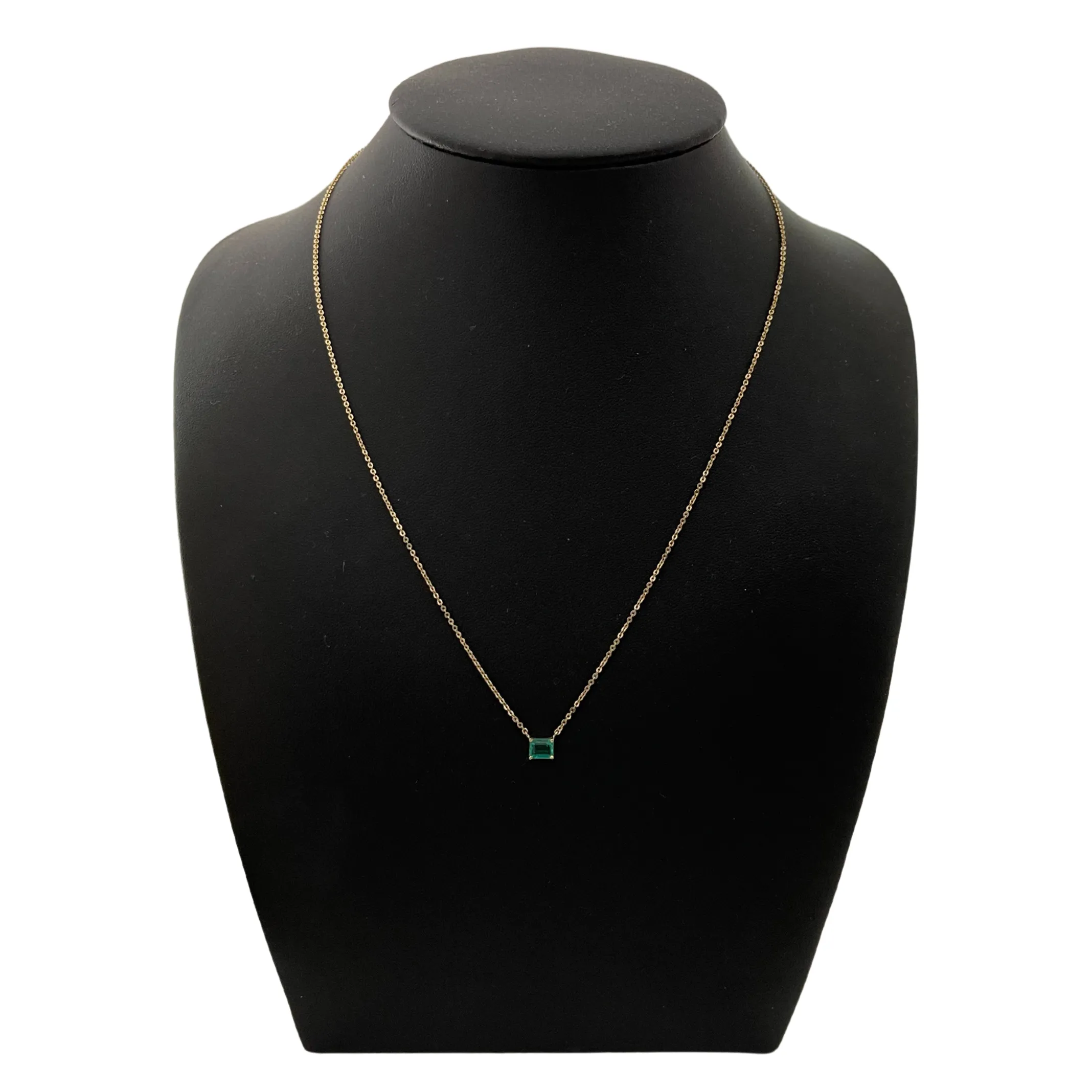 Daisy Exclusive Emerald 18K Yellow Gold Necklace