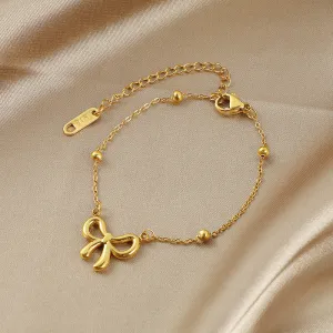 European and American fashion niche design with a sense of luxury, simplicity, and versatility. Bead bow titanium steel bracelet