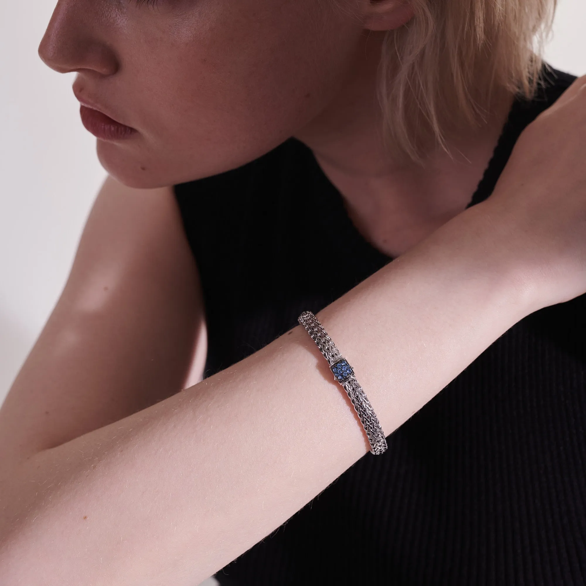 JOHN HARDY MEDIUM STERLING SILVER BRACELET WITH BLUE SAPPHIRE