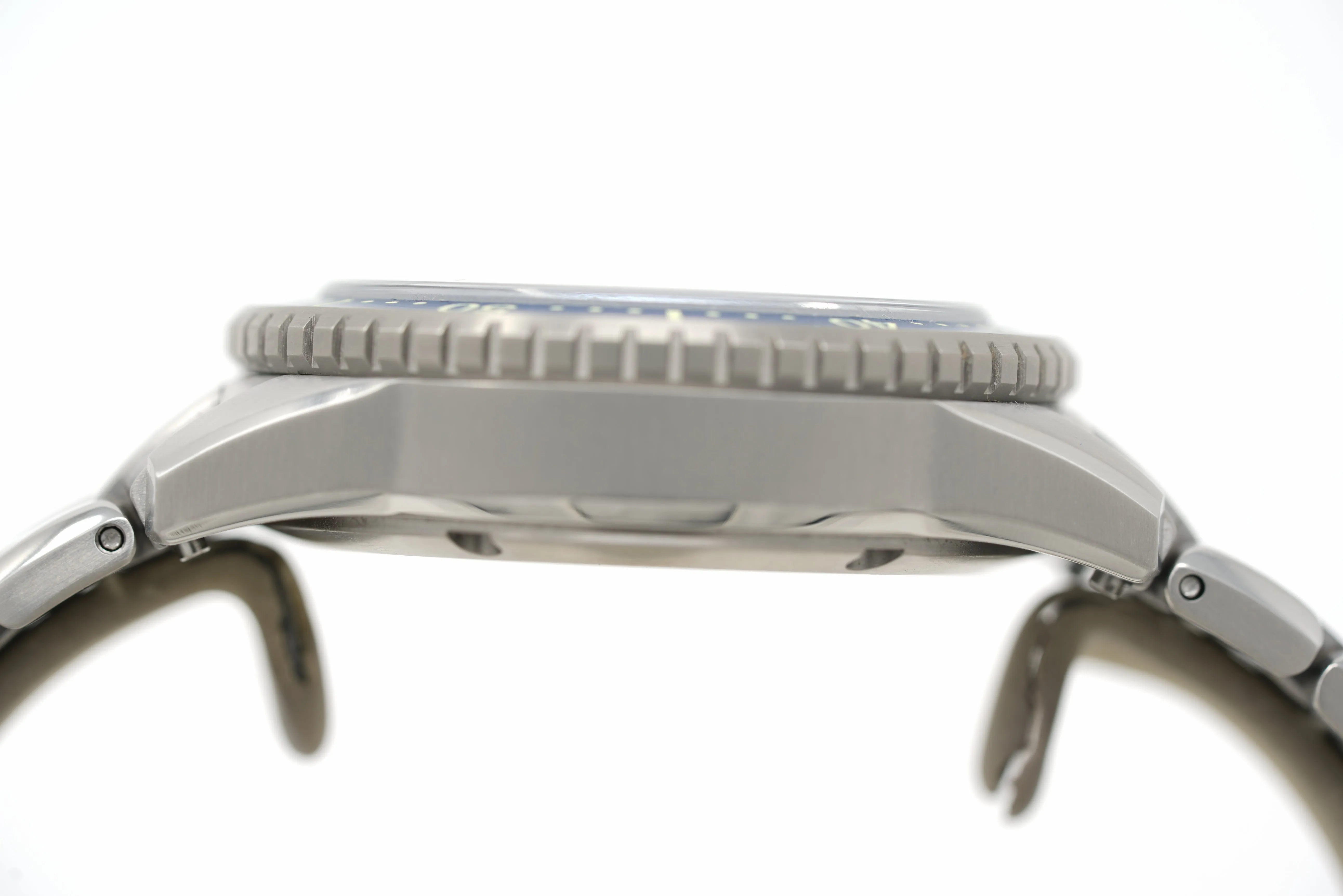 Pre-Owned Zelos Mako V3 Titanium Limited Edition