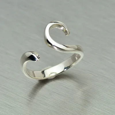 Silver Curl Ring