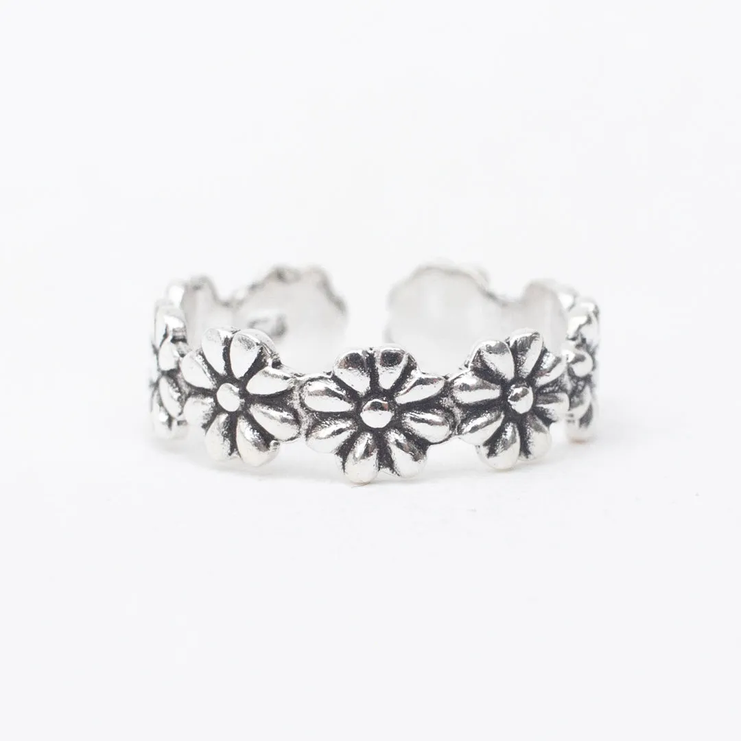 Silver Cutout Daisy Toe Ring