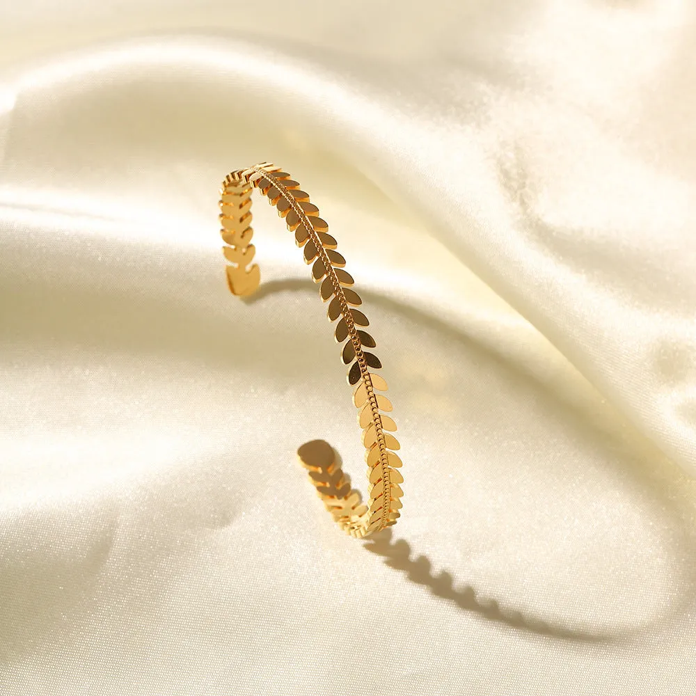 Sisslia Fashion New Titanium Steel 18k Gold-Plated Stainless Steel Leaf Shape Open Bracelet for Women