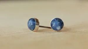 Sodalite Bezel Gemstone Large (Niobium or Titanium Studs)